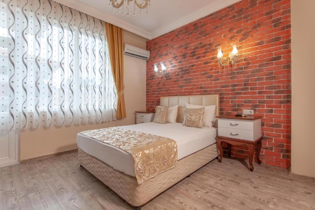 Ozmen Hotel Old Town Kaleici Adult Only Анталія Екстер'єр фото