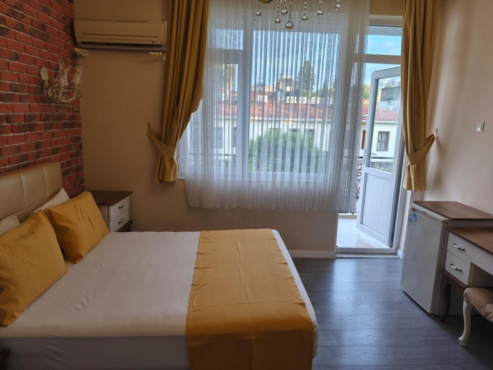 Ozmen Hotel Old Town Kaleici Adult Only Анталія Екстер'єр фото